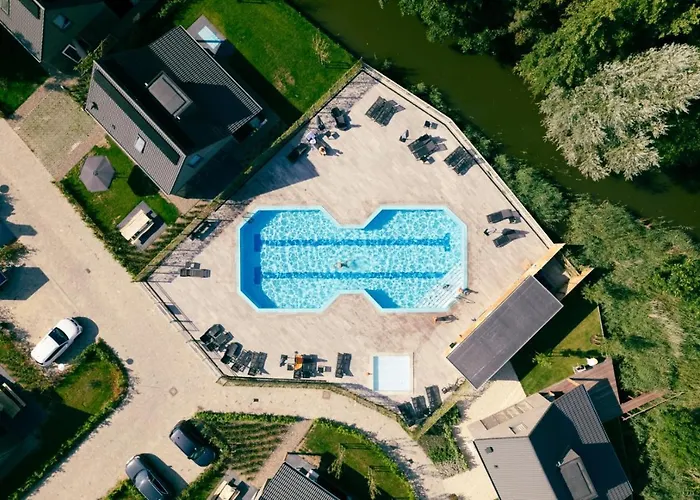 505 Op Recreatiepark De Wielen Chalet